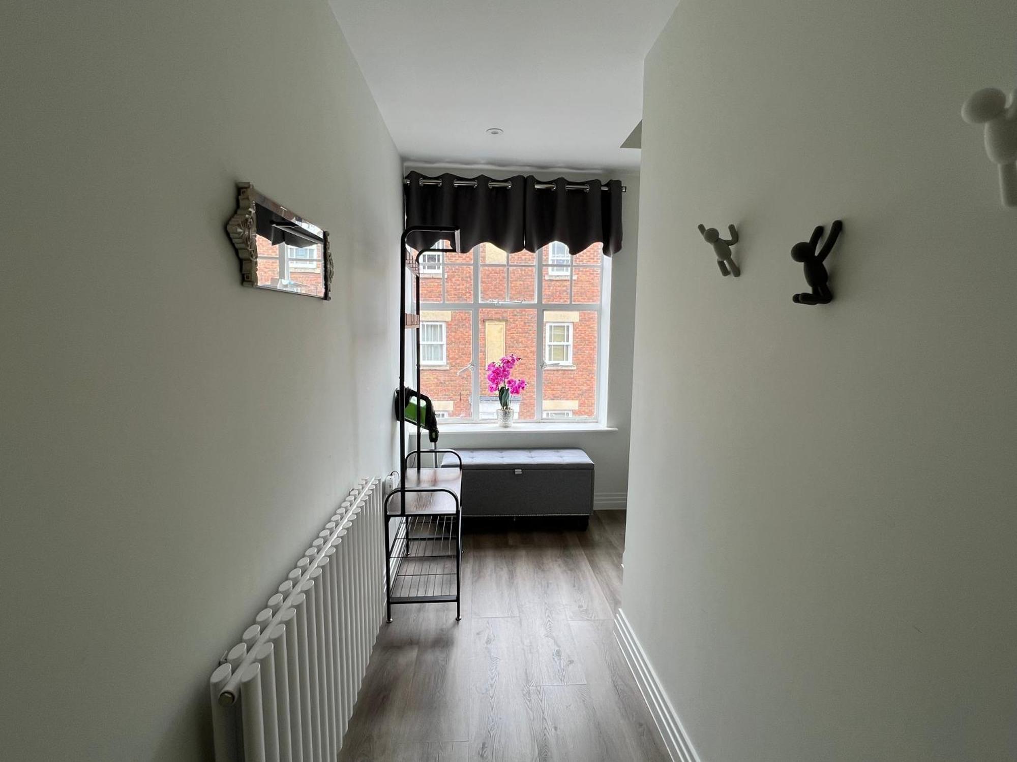 Glastonbury Secret Retreat - 1 Bd Split-Level Apt, Sleeps 3 외부 사진