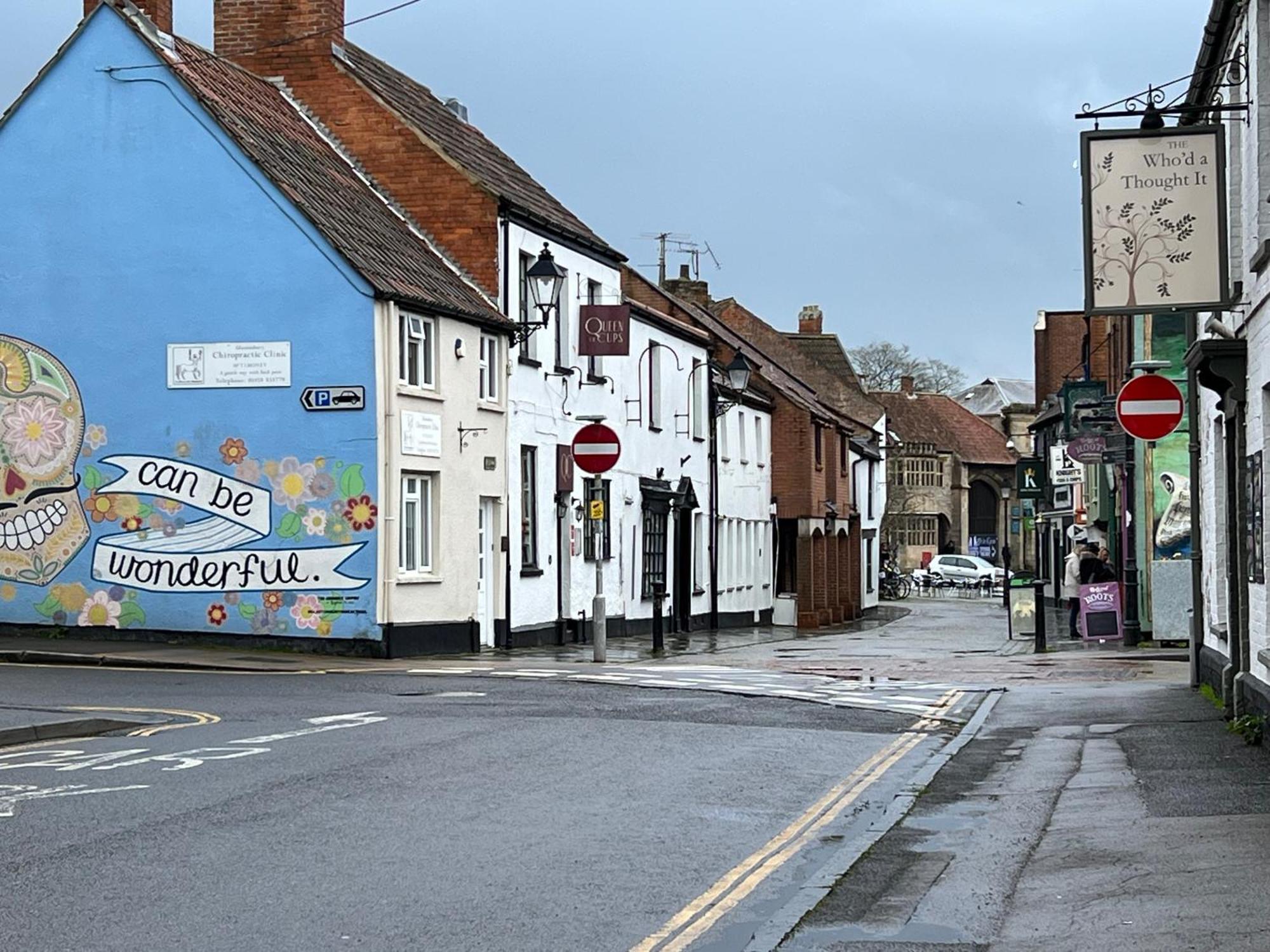 Glastonbury Secret Retreat - 1 Bd Split-Level Apt, Sleeps 3 외부 사진